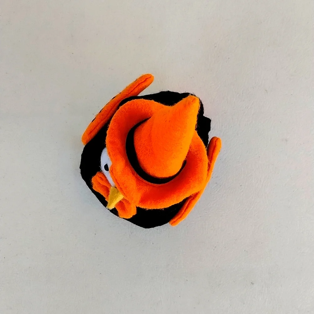 Target Hyde Eek Witch Bird 2016 Featherly Friends Halloween Black Orange Felt